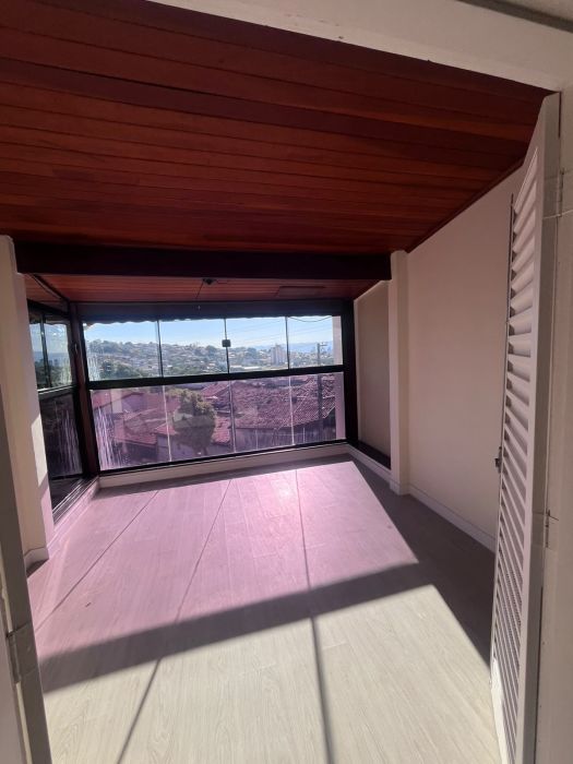 Sobrado Geminado - Venda - Residencial Paraiso - Taubaté - SP